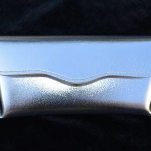 NEW REBECCA MINKOFF SILVER SUNGLASSES CASE WITH CLEANING CLOTH NWT